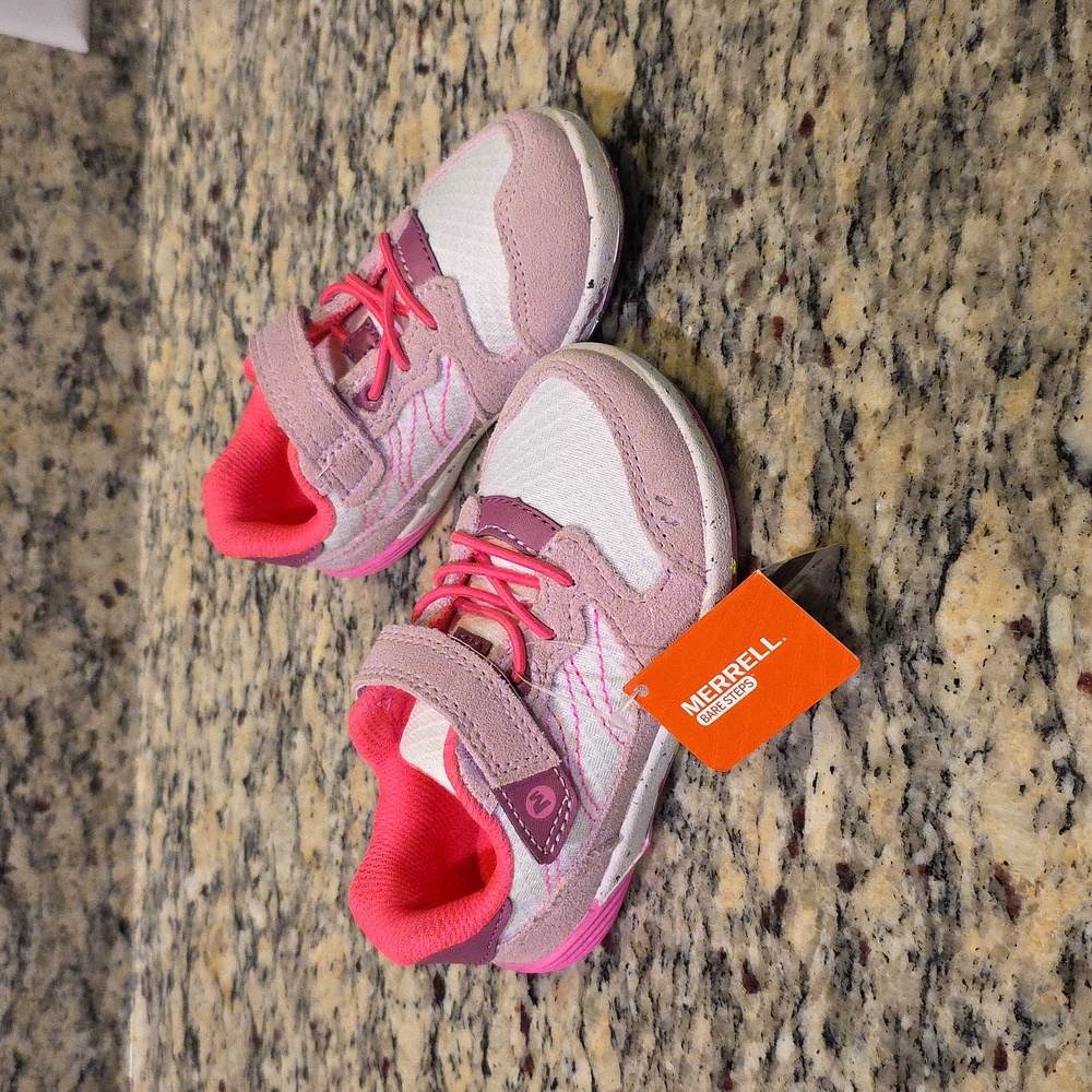 NWT Merrell Toddler Sneaker